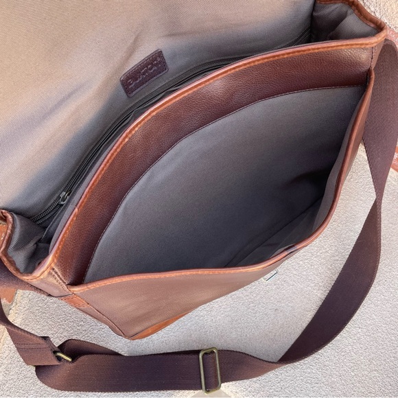VTG Buxton 💼 Leather Flap Clip Laptop/Briefcase/Messenger Bag in 2-Tone Brown - Picture 10 of 15